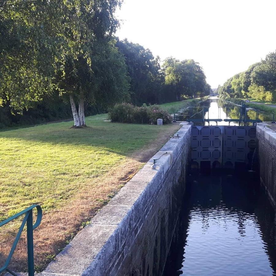 Central Brittany B And B Rohan Экстерьер фото